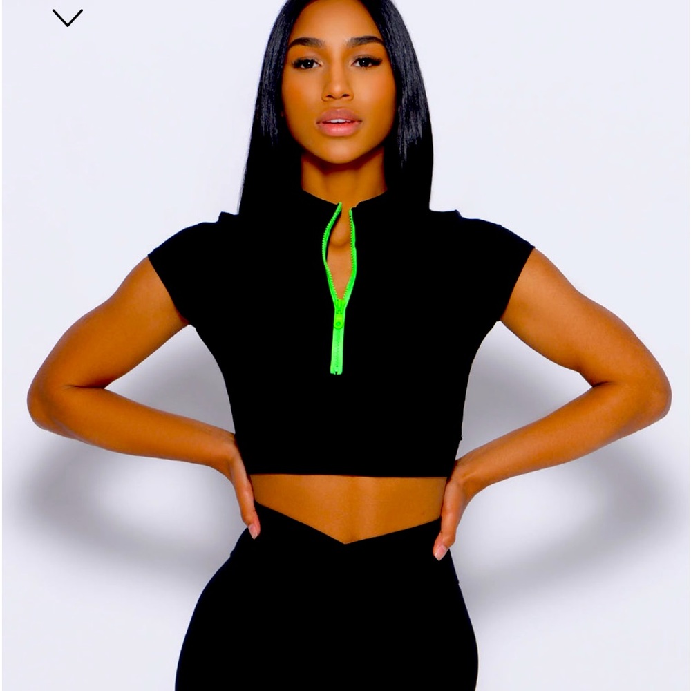 SOLD!  Bombshell top